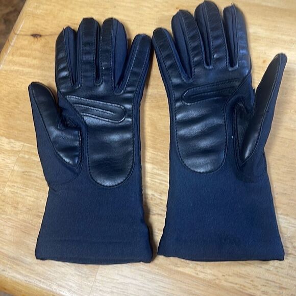 80’s Sheer Energy Black Stretch Driving Gloves by Leggs - Picture 1 of 2